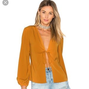 BY THE WAY. BLOUSE IN MUSTARD